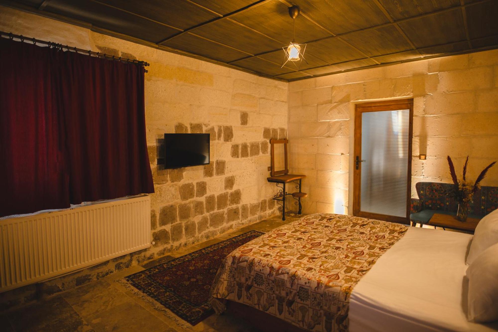 Cavusin Cave House-Cappadocia Bed & Breakfast Göreme Ngoại thất bức ảnh