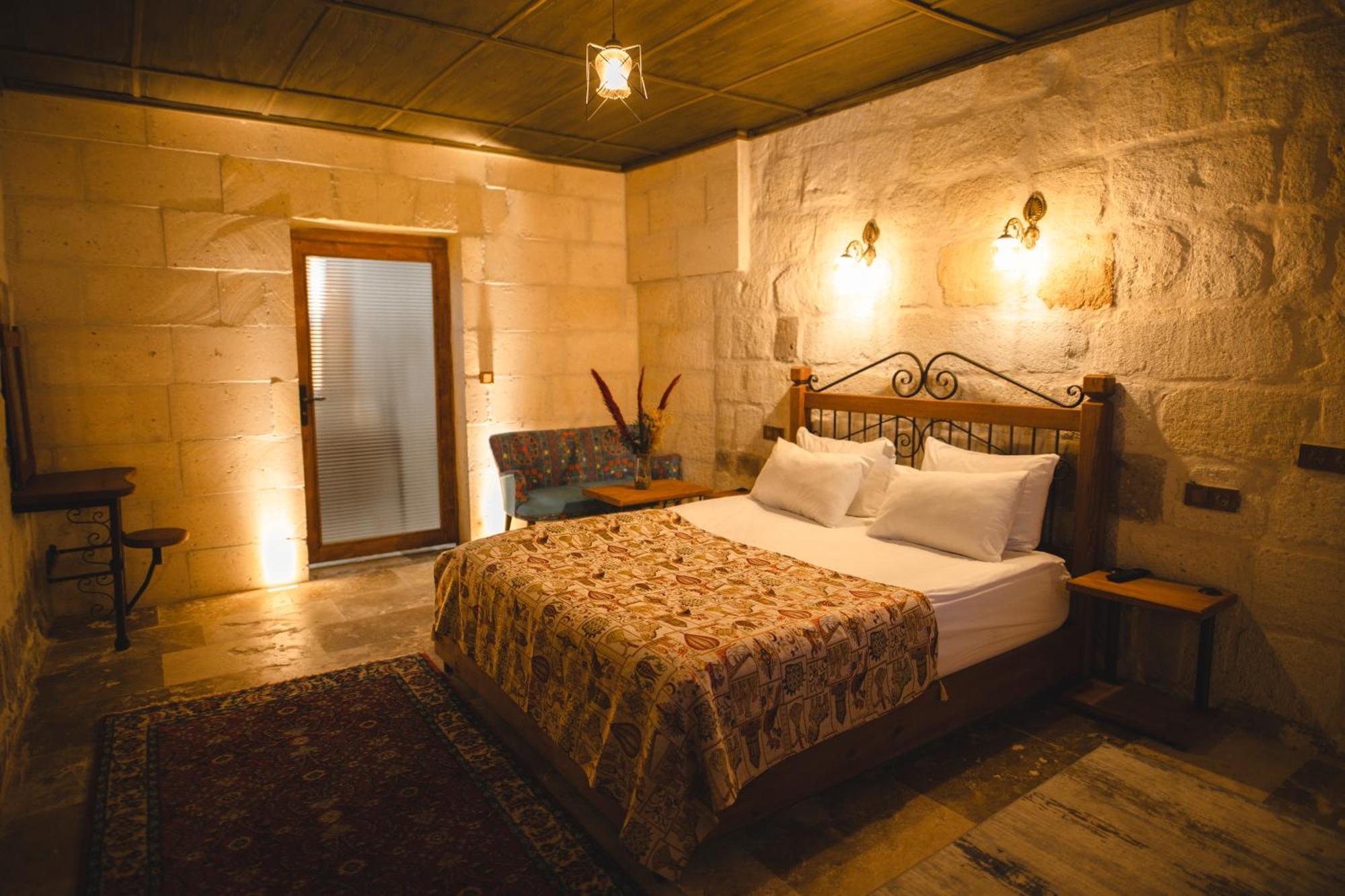 Cavusin Cave House-Cappadocia Bed & Breakfast Göreme Ngoại thất bức ảnh