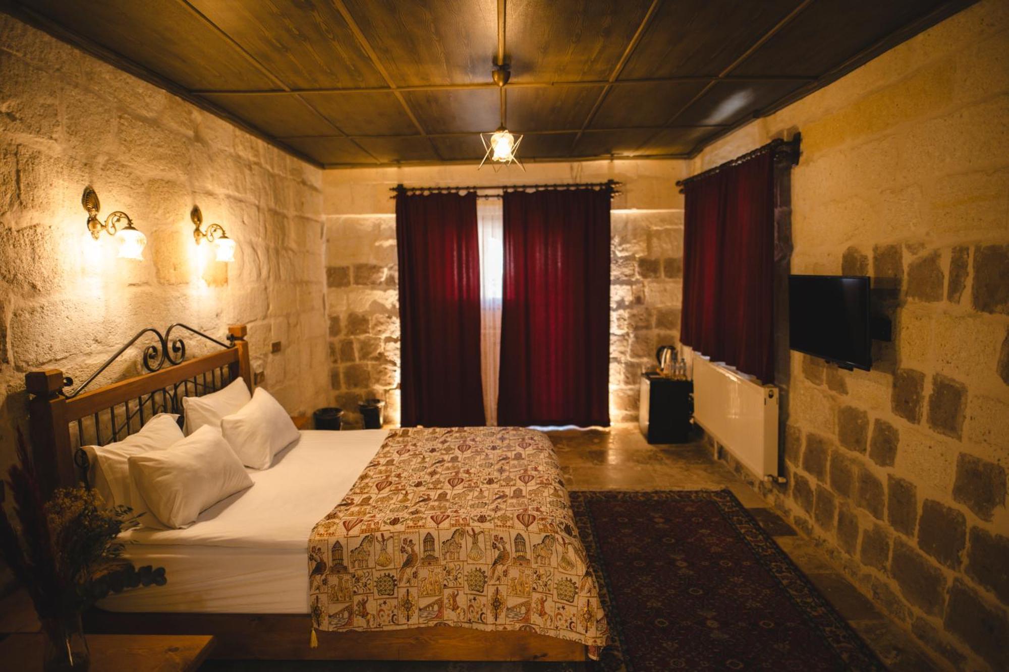 Cavusin Cave House-Cappadocia Bed & Breakfast Göreme Ngoại thất bức ảnh