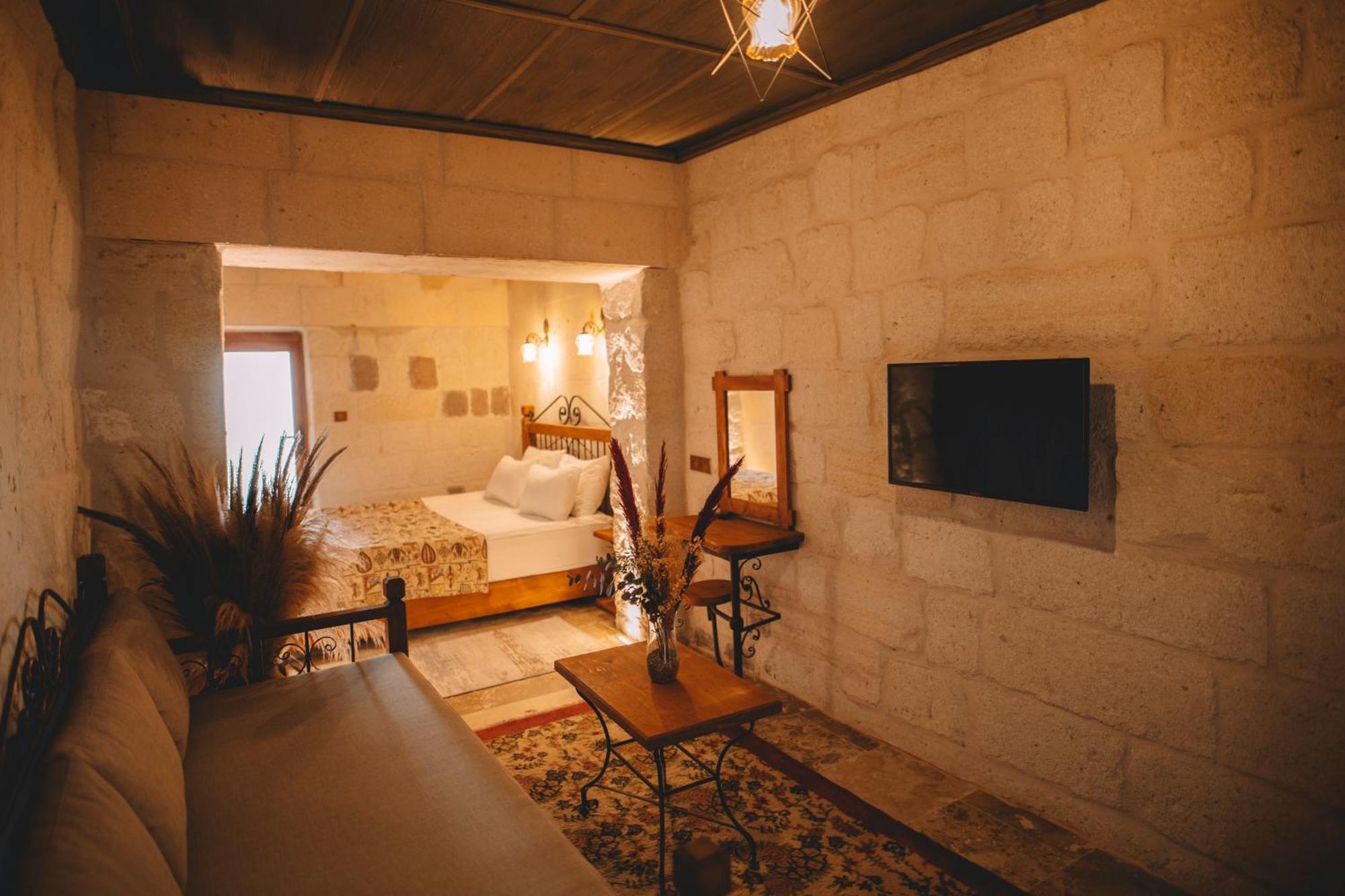 Cavusin Cave House-Cappadocia Bed & Breakfast Göreme Ngoại thất bức ảnh