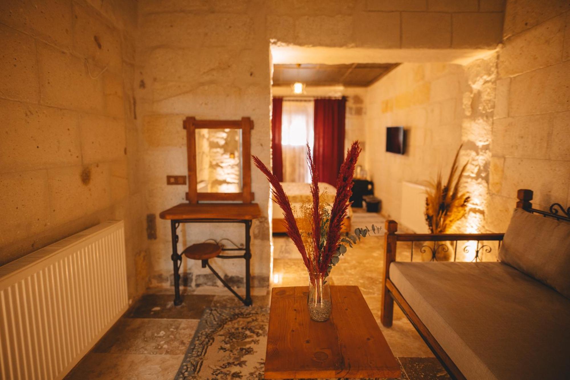Cavusin Cave House-Cappadocia Bed & Breakfast Göreme Ngoại thất bức ảnh